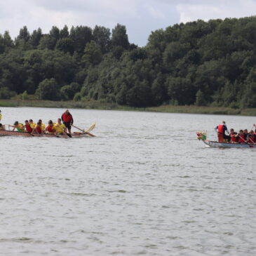 Praūžė ketvirtasis Drakonų valčių festivalis